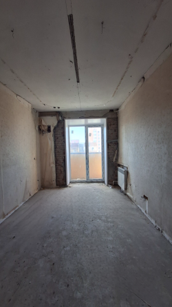 3-комн. квартира, 79,2 м², 9/10 этаж Мариуполь