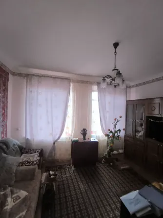 Продам газифицированный дом на 2 хозяина , Гвардейка центр, Райотдел. Макеевка