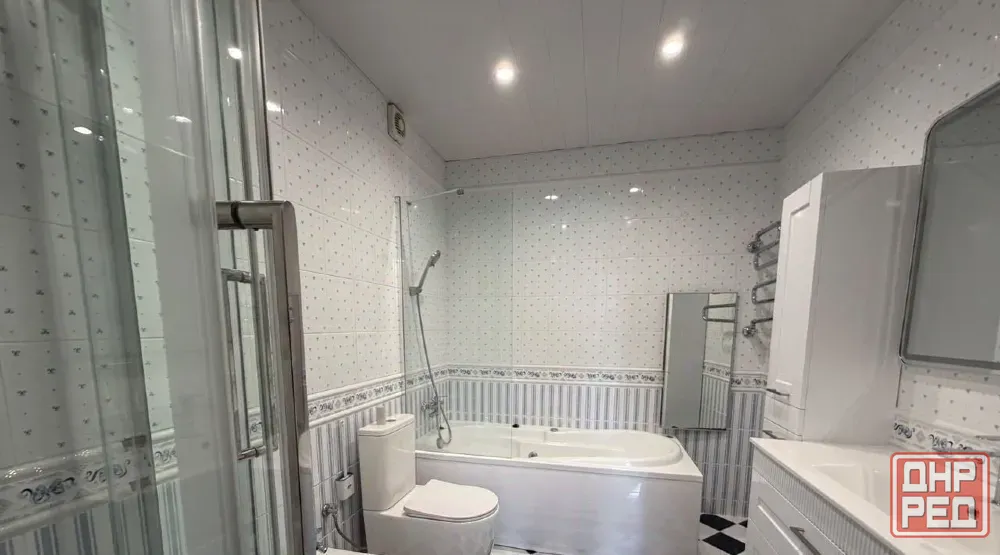 Свeтлaя 4-к. 94 м² с пaноpaмным видом, сталинка Куйбышевский район. мин, школa/сaд Донецк - изображение 10