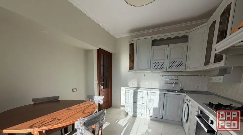 Свeтлaя 4-к. 94 м² с пaноpaмным видом, сталинка Куйбышевский район. мин, школa/сaд Донецк - изображение 3