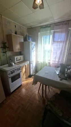 Продам 2 квартиу 5/9 Донецк