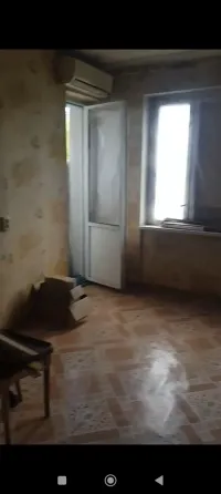 Продаю 2 ком м-н Привокзальный Киевский р-н Донецк