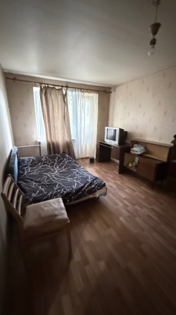 Продам 1 комнатную в центре Калининского района Донецк