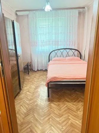 Продам 6 комнатную квартиру Калининский р-н, ул. Хлюпина 14 Донецк