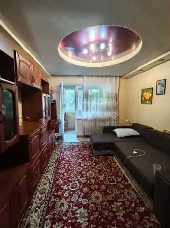 Продается 2х. комн в Калининском р-не , 3/5 Автомагазин Донецк