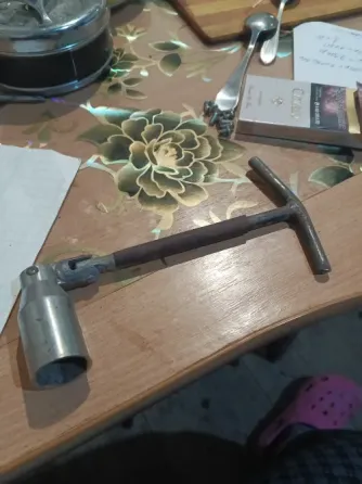 Свечной ключ на 19 Донецк