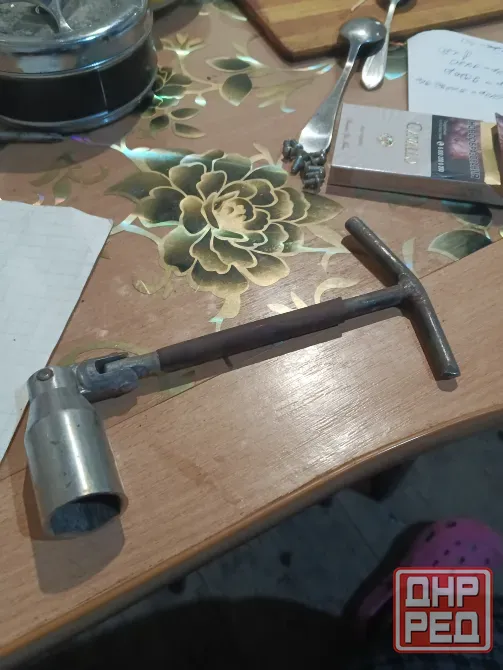 Свечной ключ на 19 Донецк - изображение 1