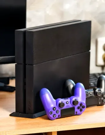 Продам прошитую PS4 Макеевка