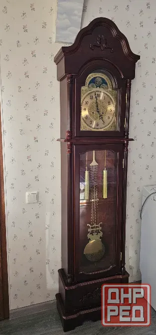 Напольные механические часы Макеевка - изображение 1