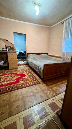 Дом,в центре Калининского района,улица Ефремого.Донецк Донецк