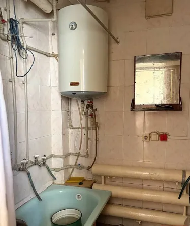 Продам 3х комн кв в Кировском районе по ул.Бахрушина Донецк
