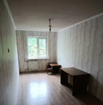 Продам 2-х комн. 2/5 Калининский район Донецк
