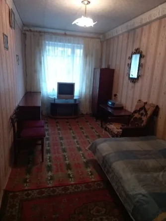 Сдаю,собственник 2-к кварт, 60 м2, 1/5 эт.на "доке" куйбыш. р-н Донецк