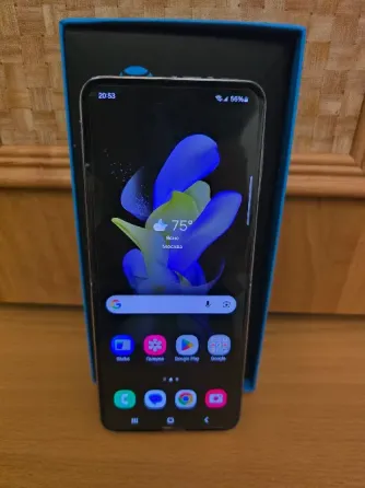 Samsung galaxy Z Flip 4. 8/256. Sim+eSim Донецк
