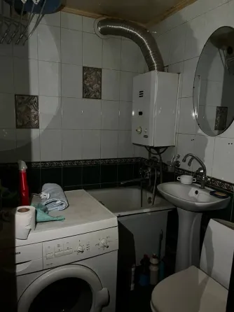 продается 1 к кв Шевченко Калининский рынок Донецк