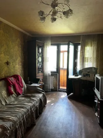 продается 1 к кв Шевченко Калининский рынок Донецк