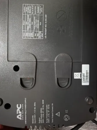 APC Back-UPS ES 525 (BE525-RS), 525 VA / 300 Вт. Енакиево