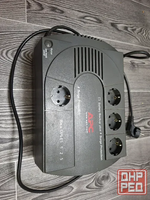 APC Back-UPS ES 525 (BE525-RS), 525 VA / 300 Вт. Енакиево - изображение 1