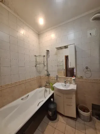 Продам 2х комнатную квартиру на Артёма(Травматология) Донецк