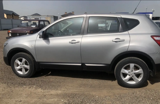 NISSAN QASHQAI, 2.0 Автомат cvt Донецк