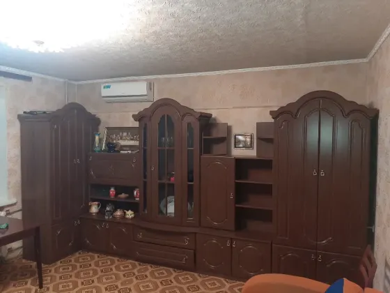 Продам мебельную стенку. Донецк