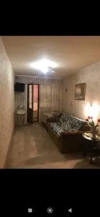 продам 3 к.кв. киевский р. привокз. пл..артема 6000 мил р. Донецк