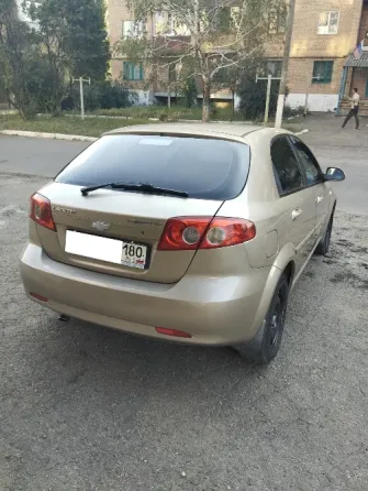 Продам отличный автомобиль Chevrolet Lacetti Енакиево