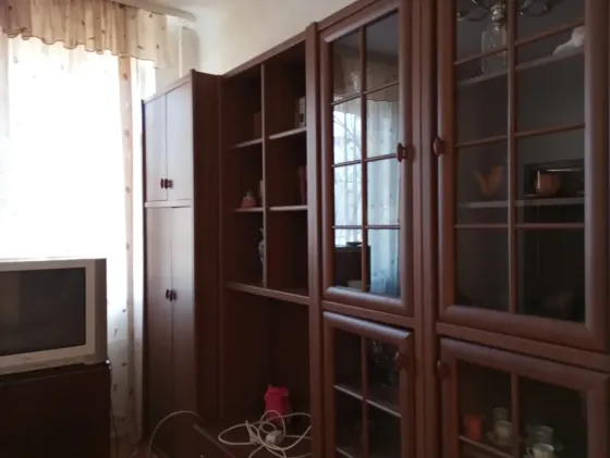 сдам 3х комн кварт. в ворошил. р-не, ул. университет- пр. гурова, есть все. Донецк