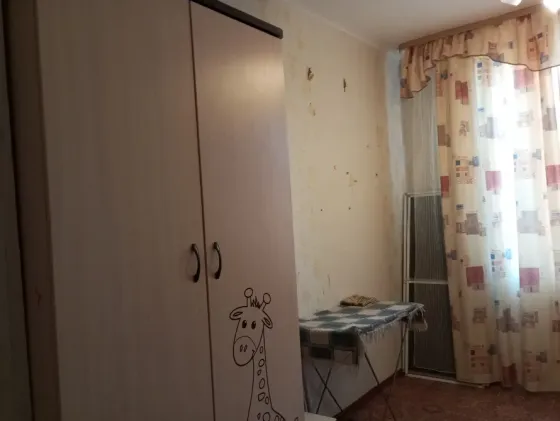 сдам 3х комн кварт. в ворошил. р-не, ул. университет- пр. гурова, есть все. Донецк
