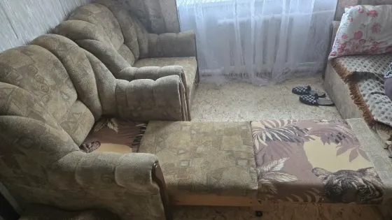 Продам диван и два кресла Донецк