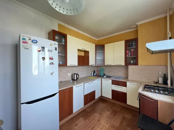 2к квартира в Солнечном мкрне, Кировский район Донецк