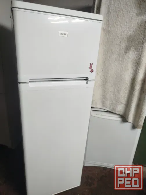 Холодильник Zanussi Донецк - изображение 1