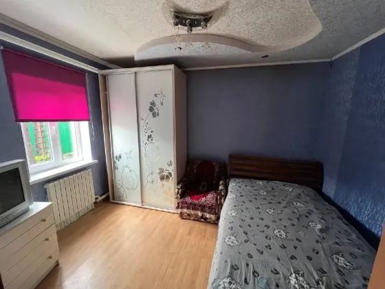 Продам большой дом, 4 комнаты, пос. Базарный Донецк