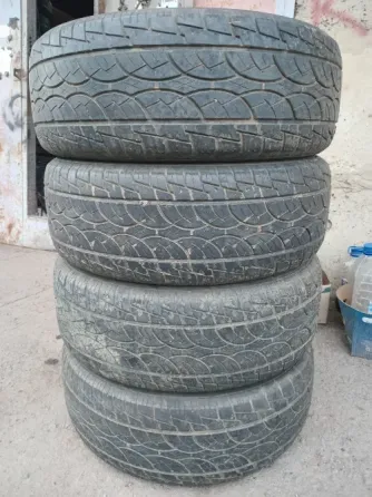 Продаю комплект резины 245 60 18 Донецк