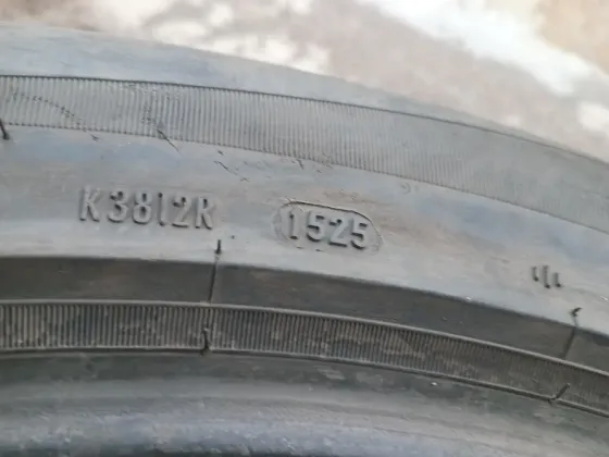 Продаю комплект летней резины 235 60 18 Донецк