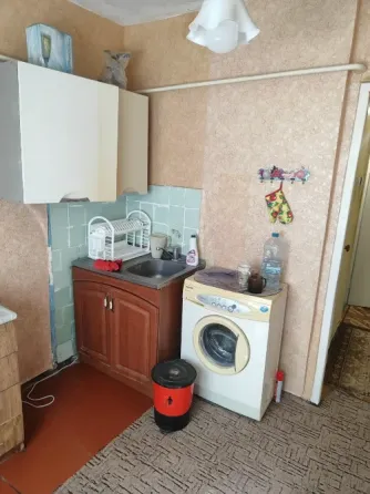 2-х ком кв м-н Зеленый Танк Горняцкий район Макеевка