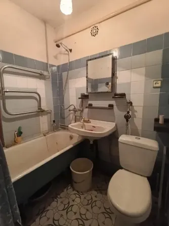 Продам 2х комн. кв-ру Калининский р-н, ор-р Калининский рынок. Донецк