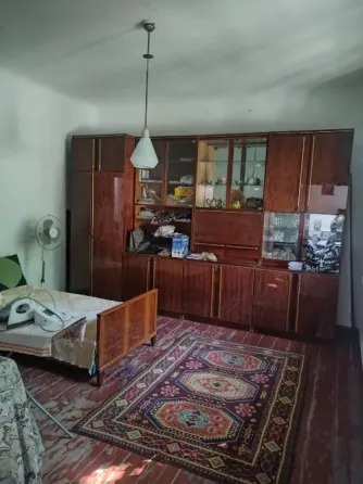 Продаю двухкомнатную квартиру на земле в Будённовском районе. Донецк