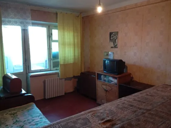 Продам 2-комн. квартиру пр.Ватутина, парк Кованых фигур. Донецк