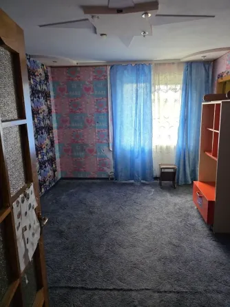 Продам 4-х комнатную квартиру на Путиловке, пр. Партизанский Донецк
