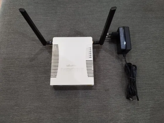 Мартшрутизатор mikrotik rb951ui-2hnd Донецк