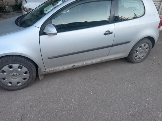 Продам авто Volkswagen Golf 2004 1.4 ,3двери Донецк