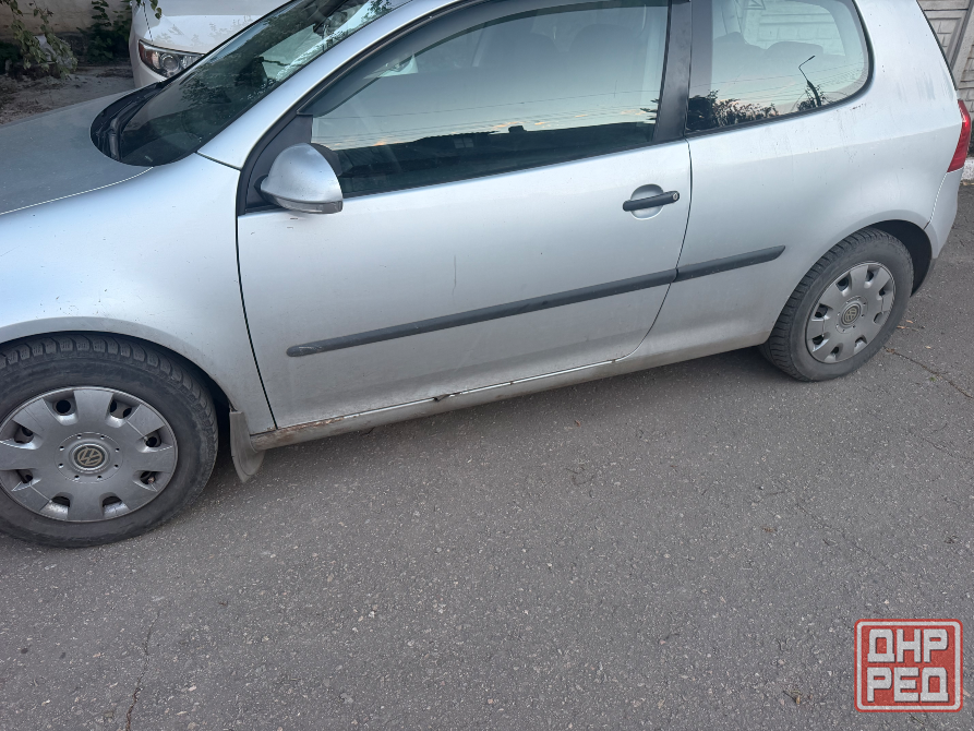 Продам авто Volkswagen Golf 2004 1.4 ,3двери Донецк - изображение 3
