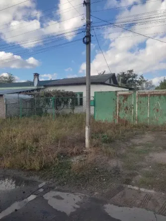 Продам дом/квартиру в городе Луганск поселок Тепличное Луганск