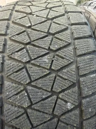 Продам шины BRIDGESTONE Blizzak 265/50R19 Донецк