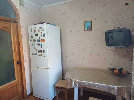 Продам 2-х комн. кв-ру в Ленинском районе, Пухова Донецк