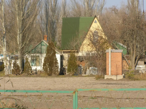 Продажа Дома и земельного участка в Пгт . Ялта ! Первая линия у моря ! Донецк