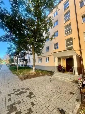 Продается 3 комнатная квартира. Мариуполь