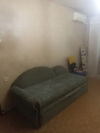 Сдается 1-комнатная квартира,34м2,2/5,Калининский р-н,Автомагазин.Цена 20тыс.руб Донецк