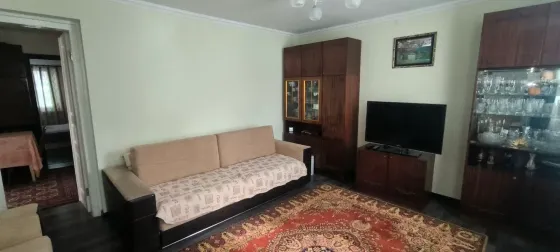 Продается уютная светлая квартира на земле в Ленинском р-не!Переулок Тракторный! Донецк